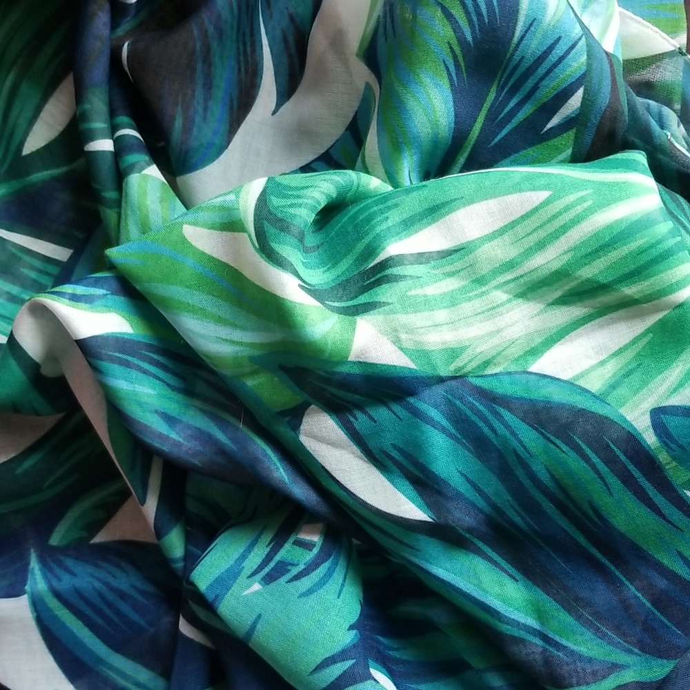 GENT SILK Floral Leaf Pattern Long Scarf New
